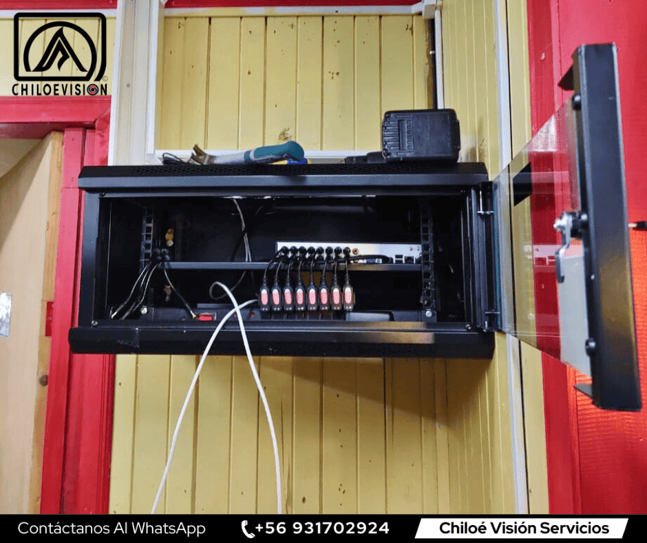 Instalación de rack para cámaras de seguridad en Chiloé